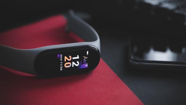 Get Fit and Stay Motivated: The Best Fitness Trackers for Men